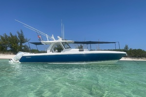 40FT (12.19M) INTREPID yacht for sale
