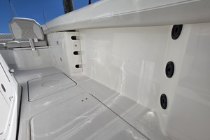 32ft World Cat Yacht For Sale