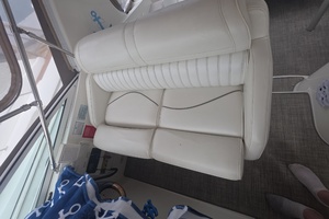 35ft Cruisers Yachts Yacht For Sale