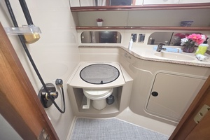 35ft Cruisers Yachts Yacht For Sale