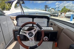 28ft Crownline Yacht For Sale
