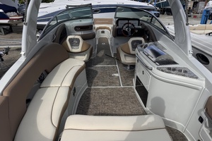 28ft Crownline Yacht For Sale