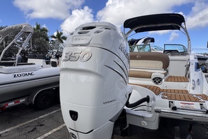 28ft Crownline Yacht For Sale