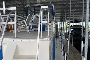 Leedle Lee 55ft Gibson Yacht For Sale