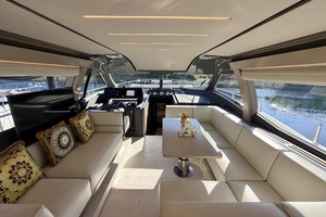 57FT (17.37M) FERRETTI YACHTS