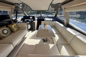 57FT (17.37M) FERRETTI YACHTS