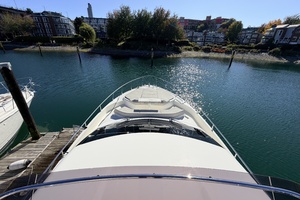 57FT (17.37M) FERRETTI YACHTS