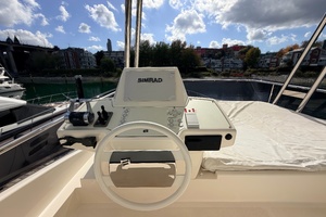 57FT (17.37M) FERRETTI YACHTS