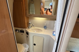 30ft Cruisers Yachts Yacht For Sale
