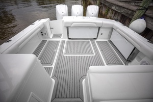 33ft Ablemarle Yacht For Sale
