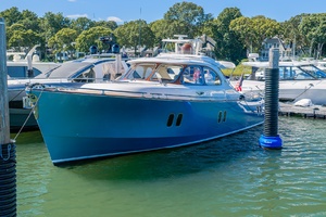 BELLA Worth Avenue Yachts