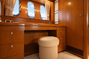 62ft Horizon Yacht For Sale
