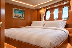 62ft Horizon Yacht For Sale