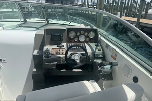 Shannonigans 33ft Rinker Yacht For Sale