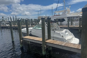 Shannonigans 33ft Rinker Yacht For Sale