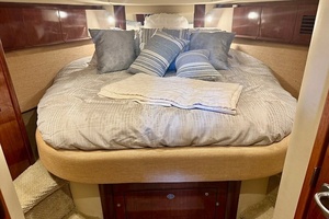 Disconnected 41ft Sea Ray Yacht For Sale