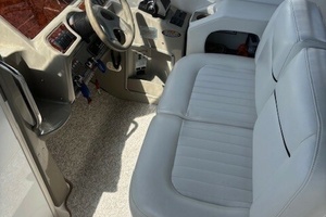 Pourhouse 32ft Bayliner Yacht For Sale