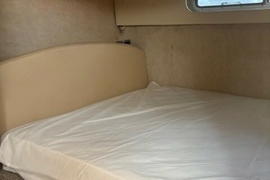Pourhouse 32ft Bayliner Yacht For Sale
