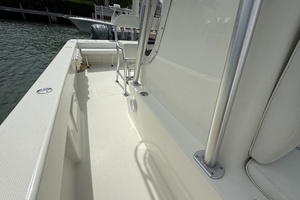 32ft SeaVee Yacht For Sale