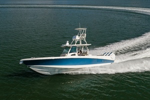 37FT (11.43M) BOSTON WHALER