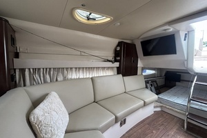 33ft Regal Yacht For Sale