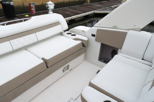 33ft Regal Yacht For Sale