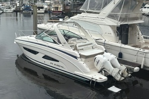 33ft Regal Yacht For Sale