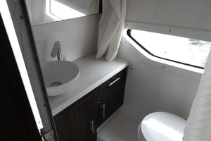 33ft Regal Yacht For Sale