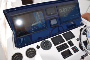 Helm With Yamaha Displays, Yamaha Autopilot Panel, Bow Thruster Control