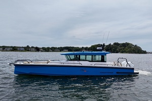 37' Axopar 2021