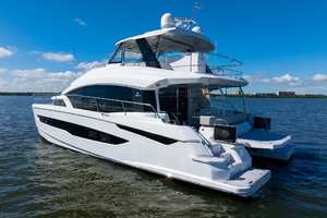 54FT (16.46M) AQUILA Worth Avenue Yachts