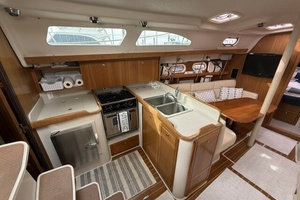 Whisper 38ft Catalina Yacht For Sale