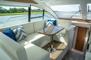 50ft Cruisers Yachts Yacht For Sale
