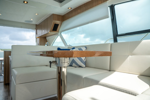 50ft Cruisers Yachts Yacht For Sale