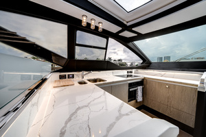70FT (21.34M) AZIMUT