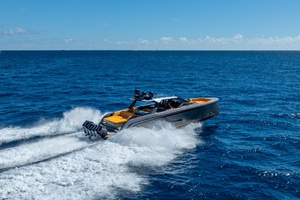 GOLDEN BOAT