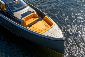 GOLDEN BOAT