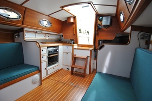Salon Aft Starboard
