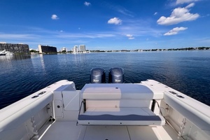 32ft Edgewater Yacht For Sale