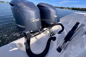 32ft Edgewater Yacht For Sale