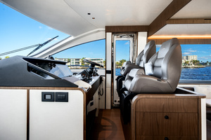 72FT (21.95M) AZIMUT