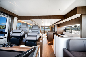 72FT (21.95M) AZIMUT