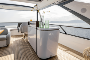 72FT (21.95M) AZIMUT