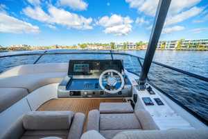 72FT (21.95M) AZIMUT