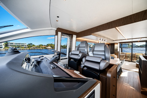 72FT (21.95M) AZIMUT