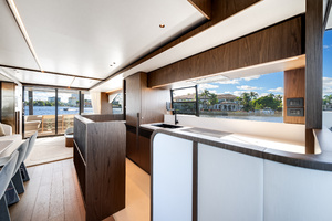 72FT (21.95M) AZIMUT
