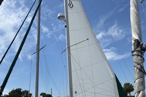 LunaYSol 37ft Beneteau Yacht For Sale