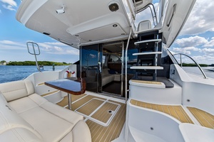 51FT (15.54M) SEA RAY