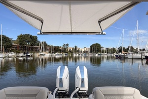 34FT (10.36M) TIARA YACHTS
