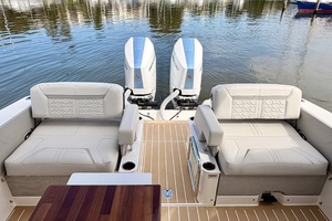 34FT (10.36M) TIARA YACHTS